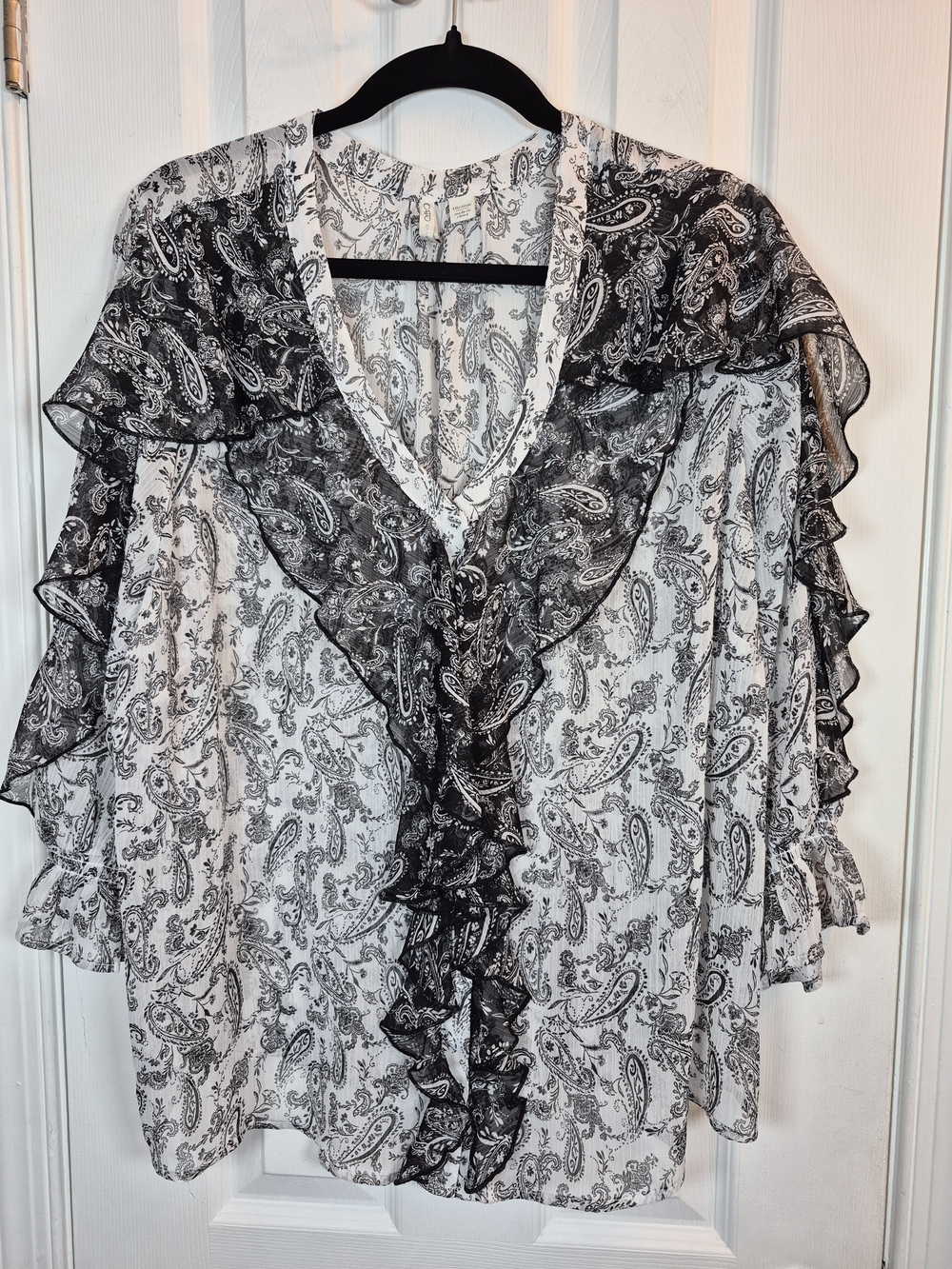 CATO Plus Size 18/20W Black White Paisley Ruffle Sheer Blouse Top V-Neck